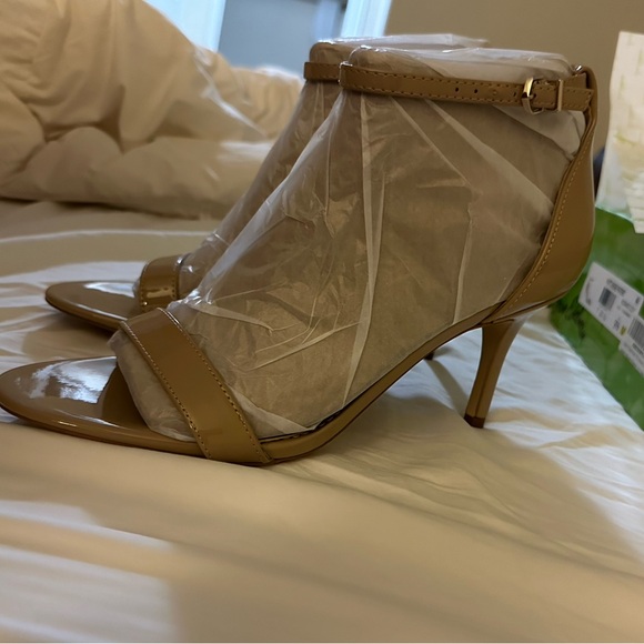 NWT/NIB Sam Edelman Patti Ankle Strap Sandal - Picture 8 of 9